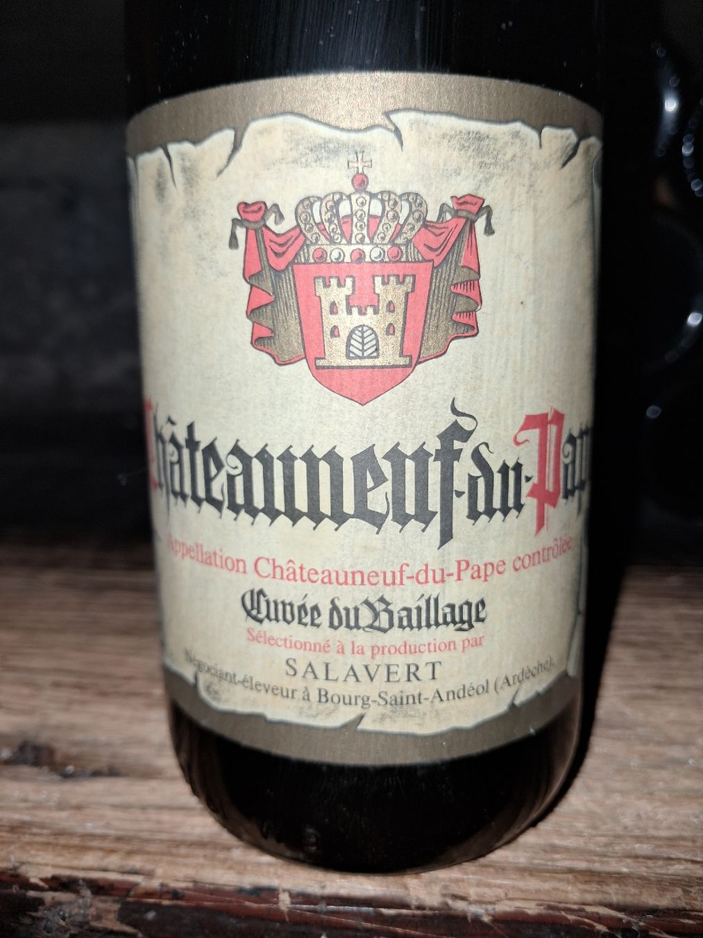 Vino: Châteauneuf-du-Pape de la "Cuvée du Baillage" – Nuovo e nell'imballaggio originale da Le locle venduto da juliensaran 2