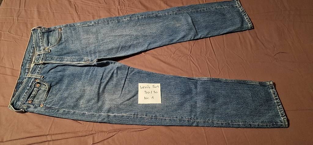 Jeans: Jeans Levi's 501/1 – Usato da Bassersdorf venduto da Zwoebschi