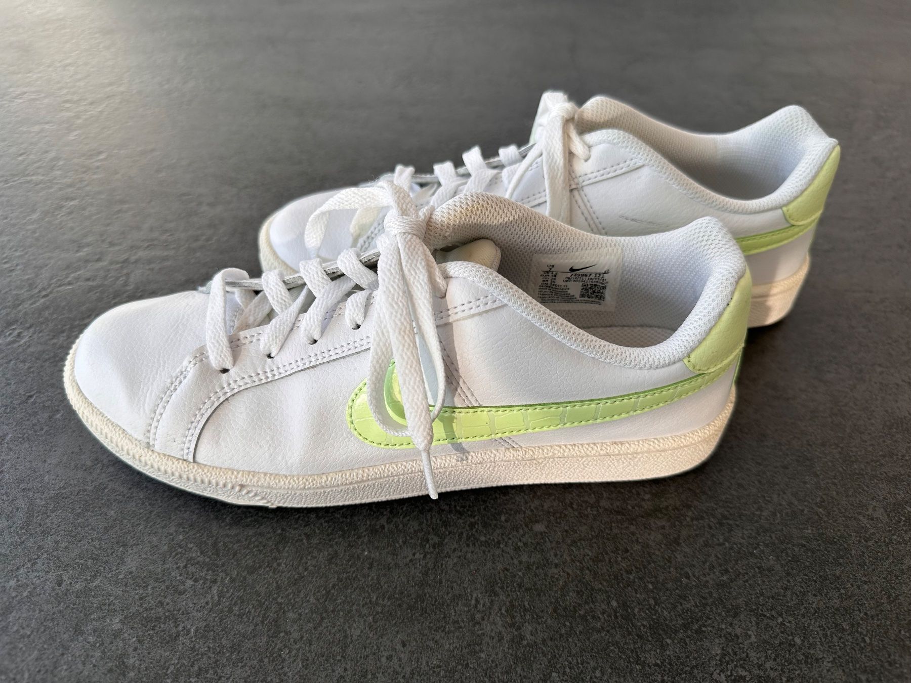 Nike Scarpe per ragazze: Nike Sneacker Gr. 38 – Usato da Arboldswil venduto da schlulu 3