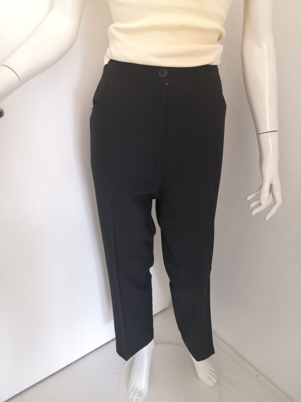Pantaloni: 🤩FINK SEPARATES HOSE SCHWARZ – Usato da Olten venduto da Naja-Twins-Twins 4