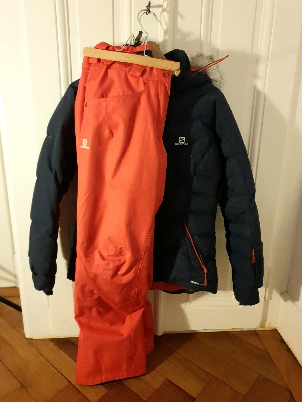 Salomon Completi & Tailleur: veste et pantalons de ski salomon – Usato da Lausanne venduto da seb_p758