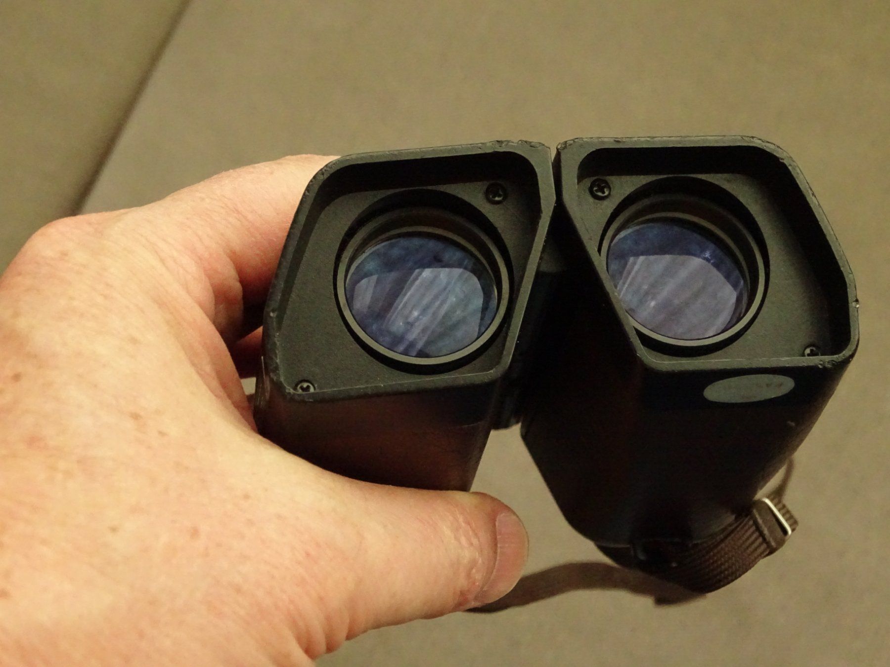 Nikon Binocoli: Nikon ultra kompakt Feldstecher Fernglas – Usato da Hirzel venduto da Musicman03 1