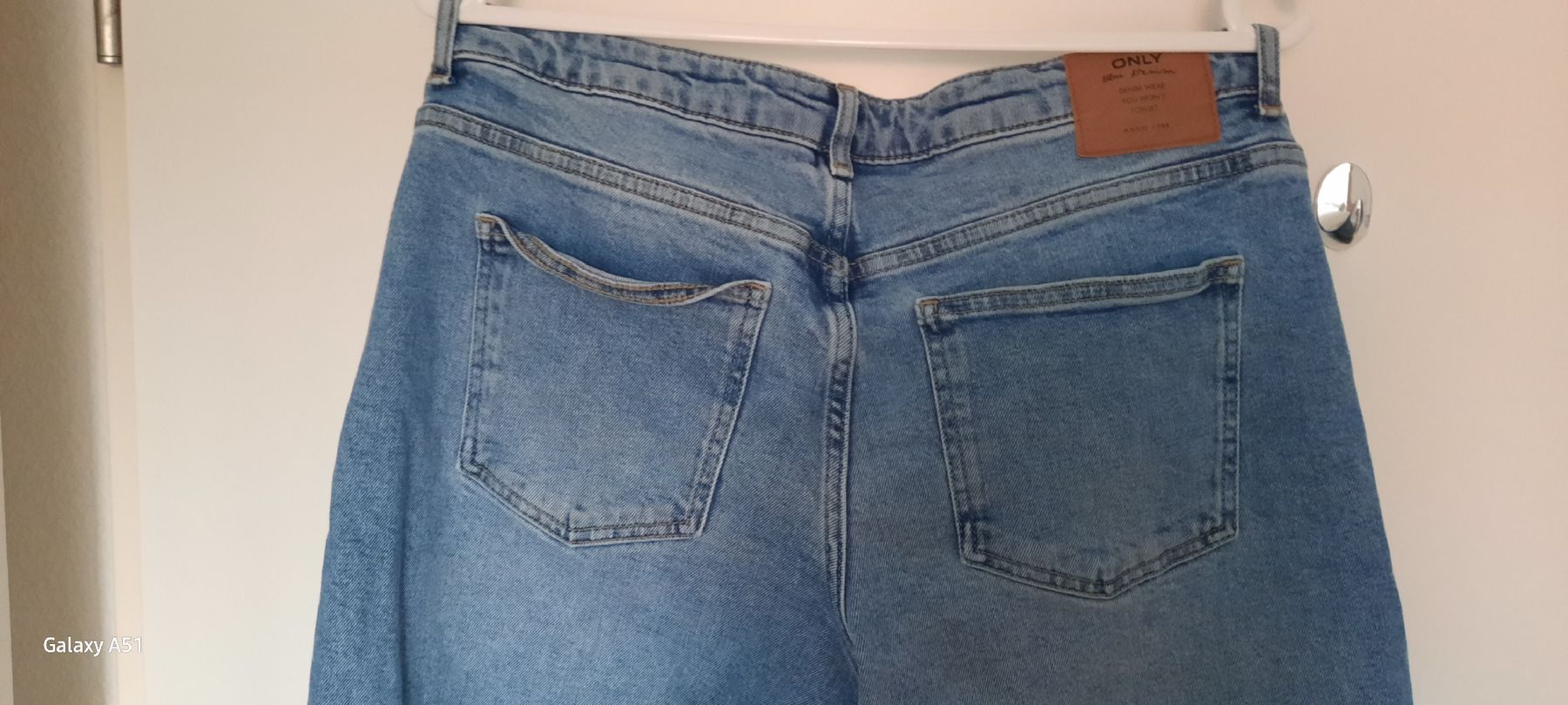 Only Jeans: ONLY Jeans Wide Leg 32/30 – Usato da Wädenswil venduto da H2H_Secondhandshop 3