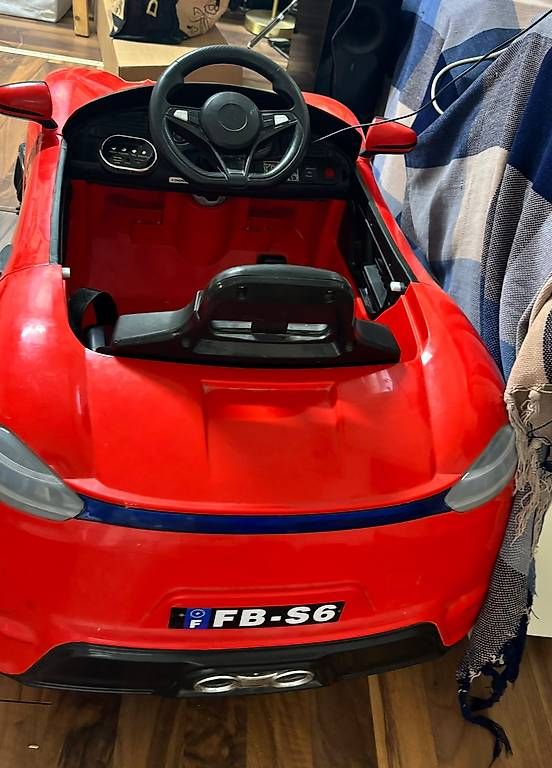 Veicoli per bambini: Kinder Elektroauto – Usato da Reinach BL venduto da Seb_jvd2 2