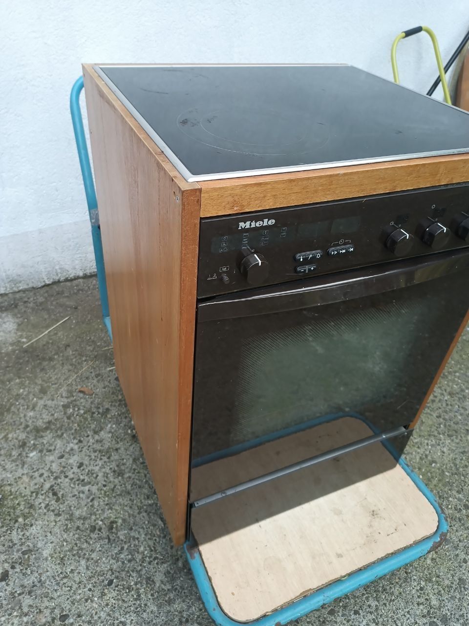 Miele Herde: Kochherd mit Backofen – Gebraucht aus Fulenbach von Houzbeerli 1