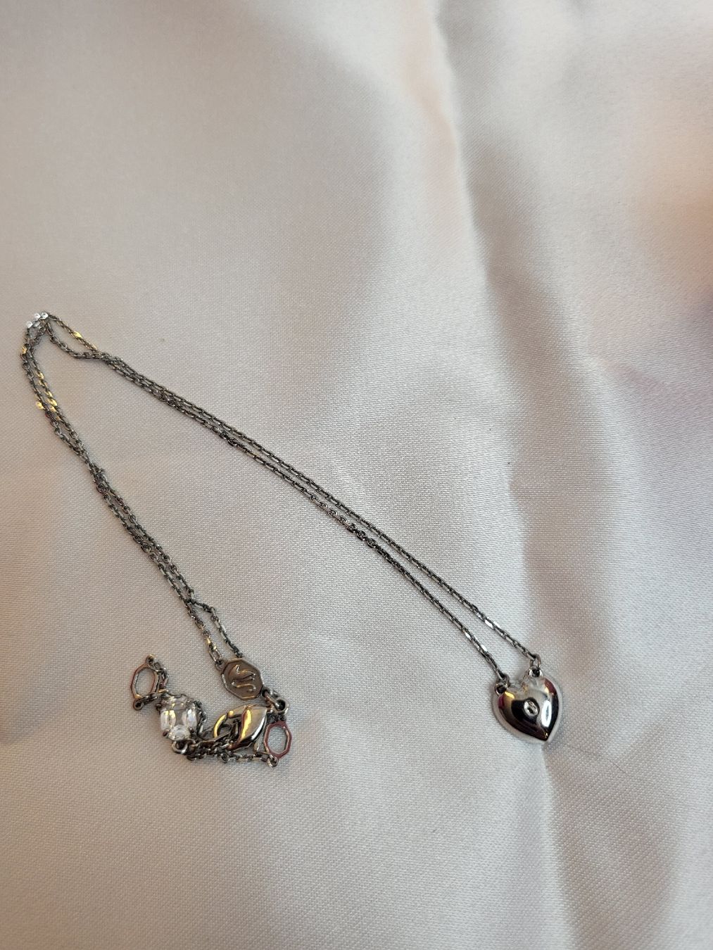 Swarovski Catenine: Swarovski Ariana Grande Halskette  – Nuovo (secondo la descrizione) da Hellbühl venduto da d.d.d.125 4