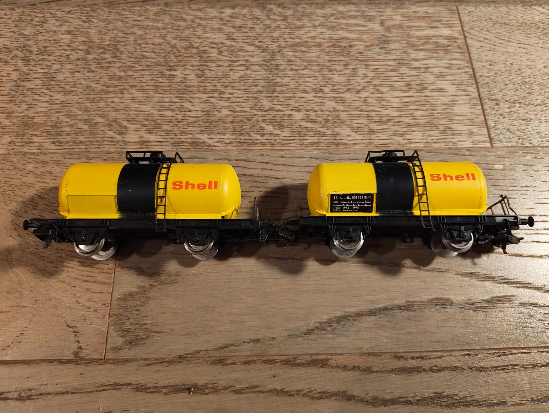 Märklin Modellini di ferrovie: Märklin Shell Güterwagen Set – Usato da Lonay venduto da que_6phm 3