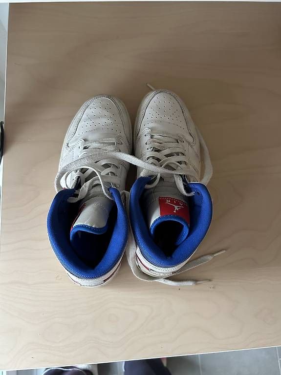 Jordan Scarpe da donna: Sneaker Jordan 1 Mid White Red Royal – Usato da Zuchwil venduto da celixne 2