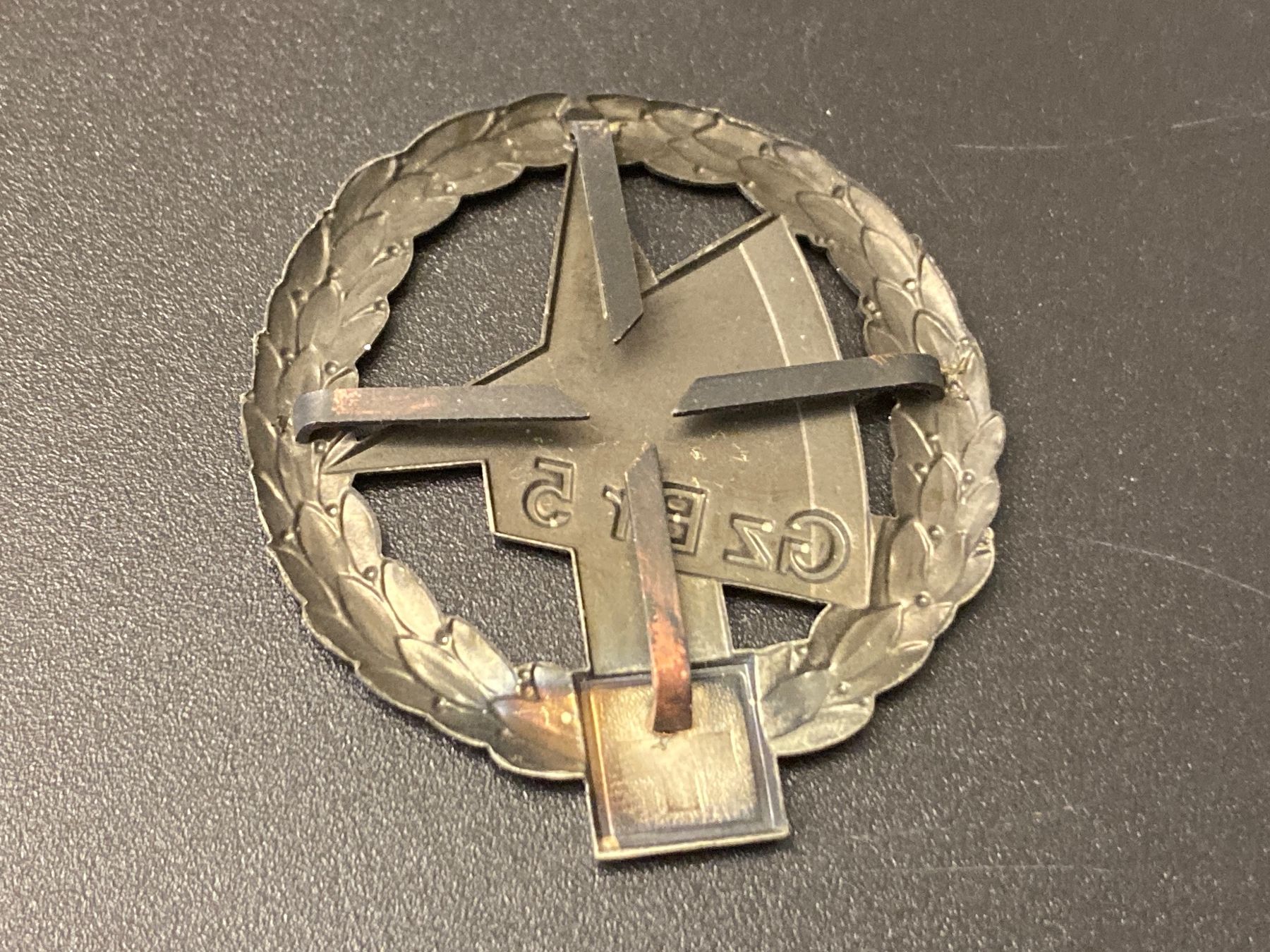 Schweizer Armee Plaketten & Abzeichen: Beret Emblem: Gz Br 5 - Schweizer Armee – Gebraucht aus Brütten von Hst1 1