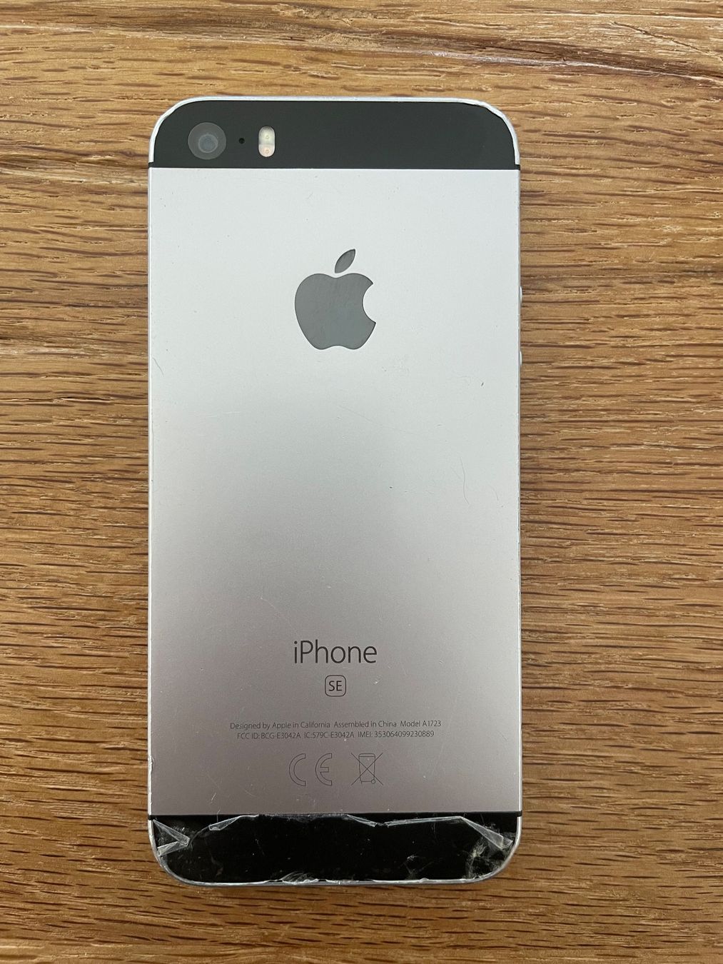 Apple Telefoni cellulari / Smartphones: iPhone SE, Space Gray, 32GB – Usato da Zürich venduto da P.S1 2