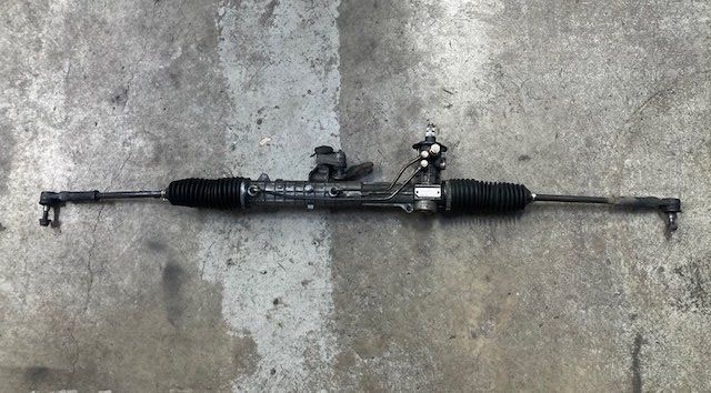 Alfa Romeo Tutti pezzi di ricambio auto: Alfa Romeo GTV & Spider Lenkung – Usato da Rorbas venduto da Acerbi