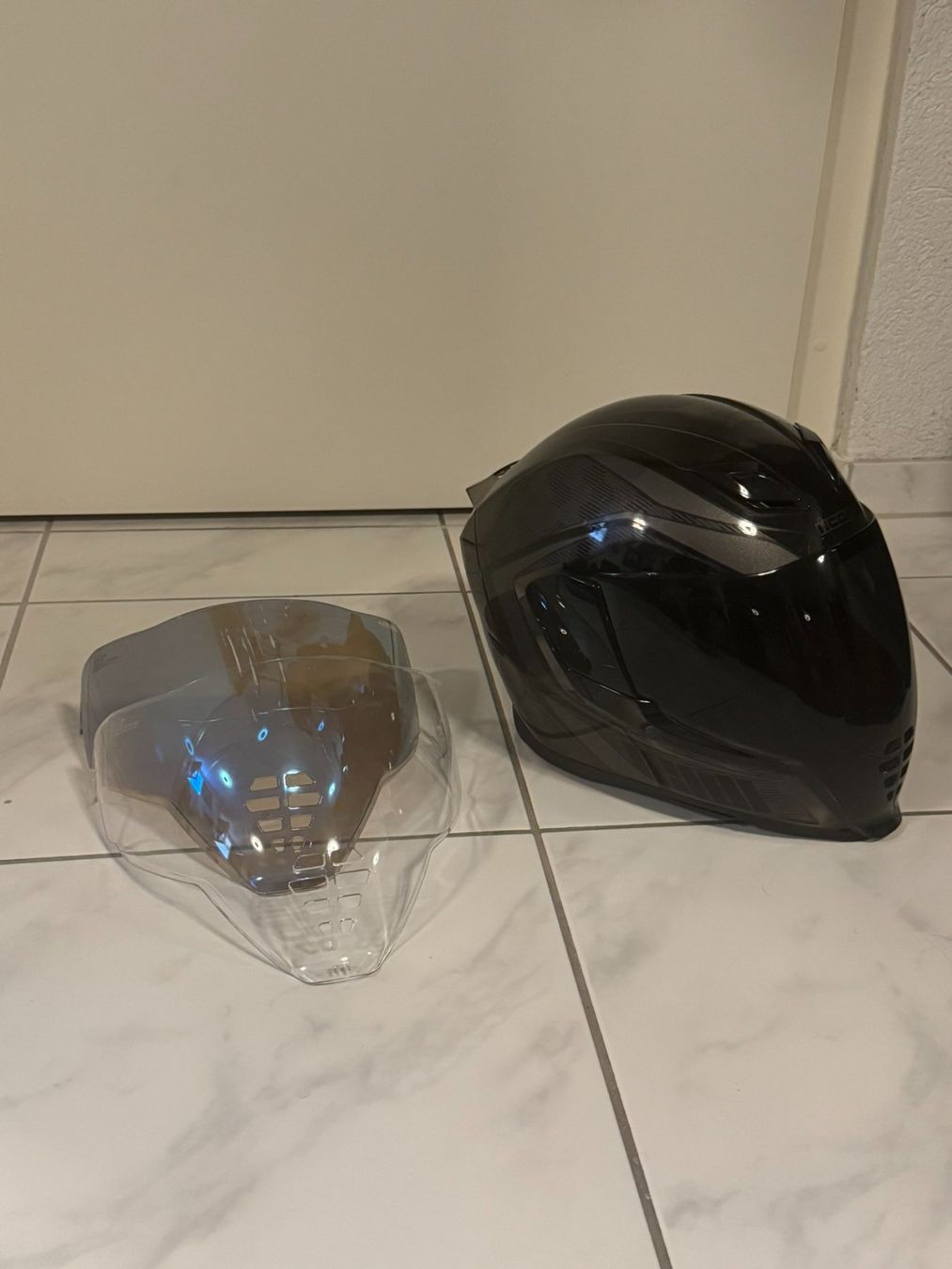 Caschi & visiere: Icon Motorrad Helm 3XL – Usato da Schinznach Bad venduto da Prosperos