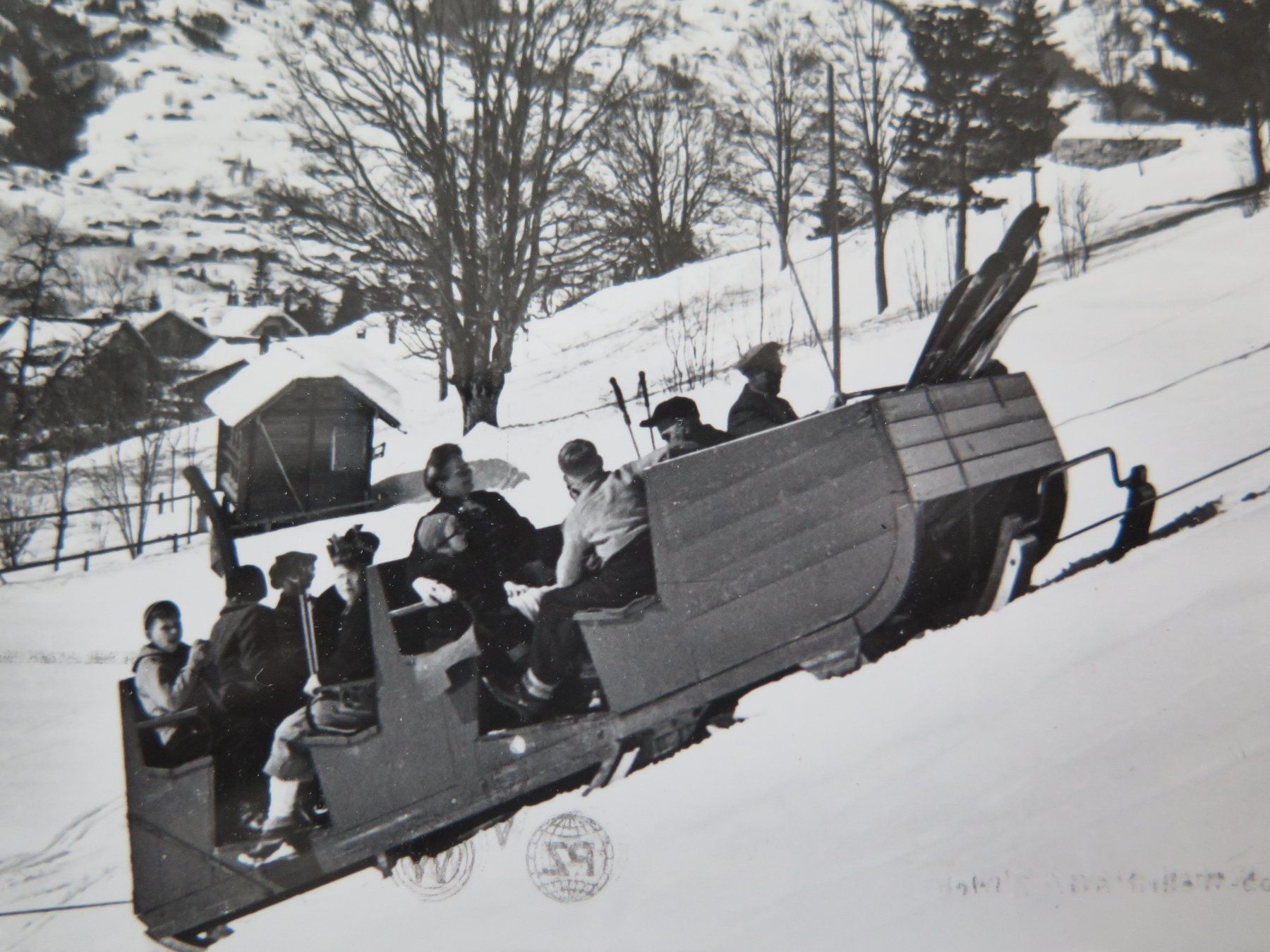 Cartoline postali: GRINDELWALD - FUNI - FUNI MIT LAUBERHORN – Usato da Wittenbach venduto da lipasal 1