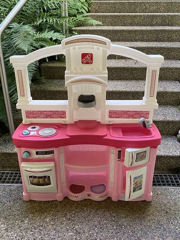 Spielzeuge: Pink Kids Küchenset / Spielküche – Gebraucht aus Ittigen von mar_9fd6 1