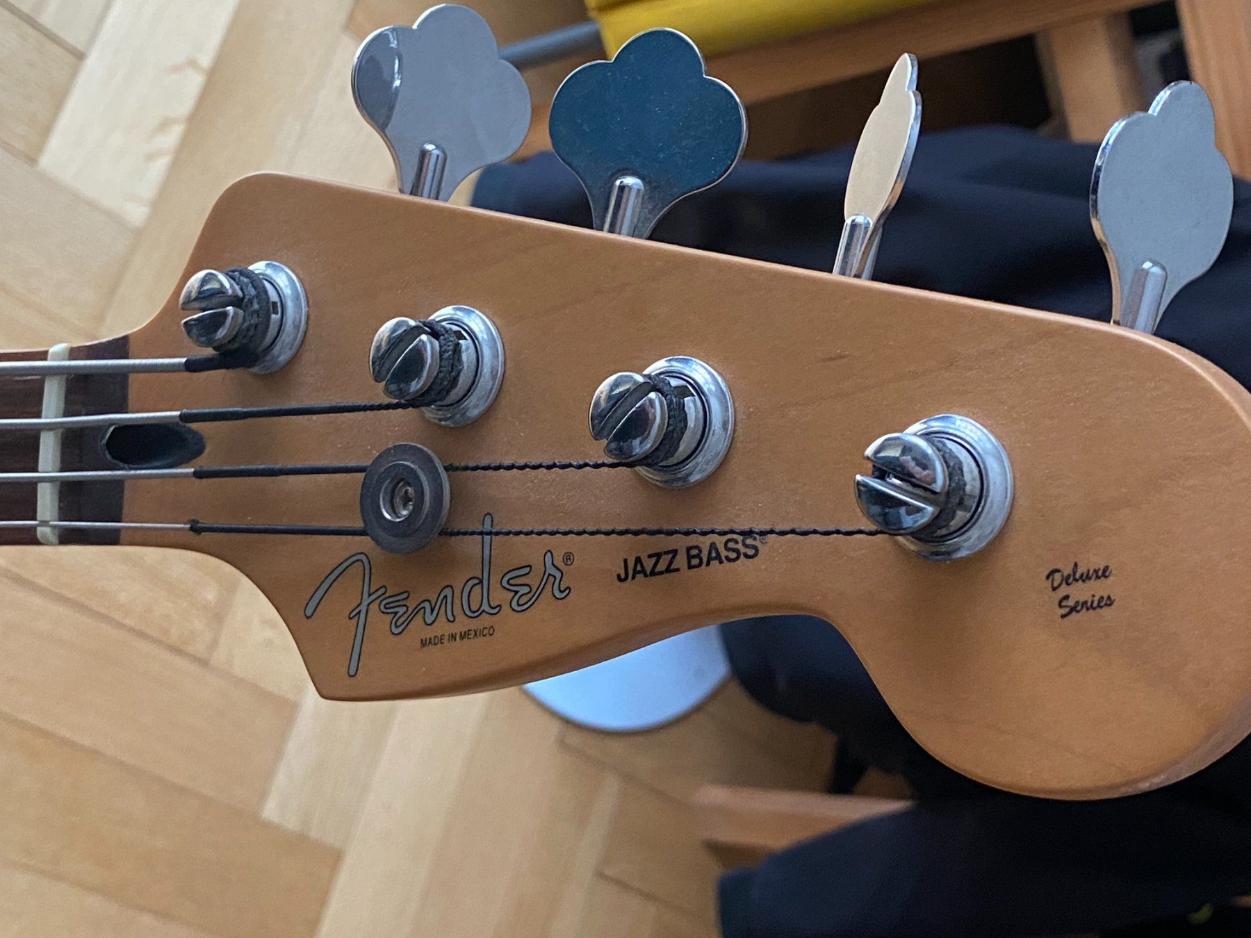 Fender Strumenti musicali: Fender JAZZ BASS DELUXE Series – Usato da Fribourg venduto da ale_y8gz 6