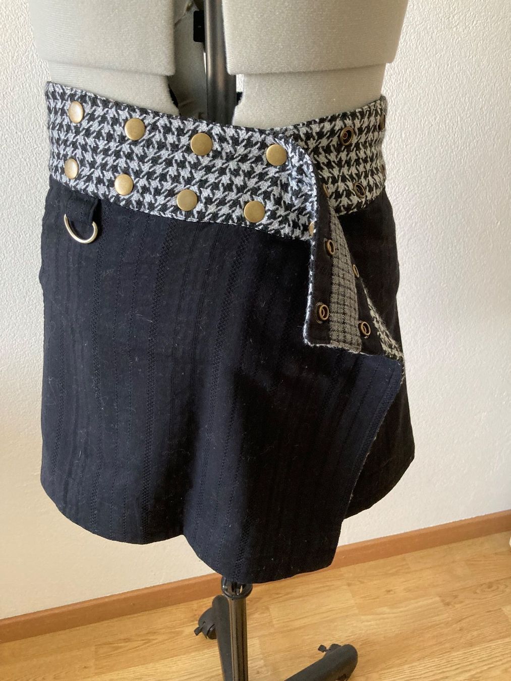 Moshiki Röcke: MOSHIKI Wickelrock, reversible – Gebraucht aus Samedan von chickenrun01 4