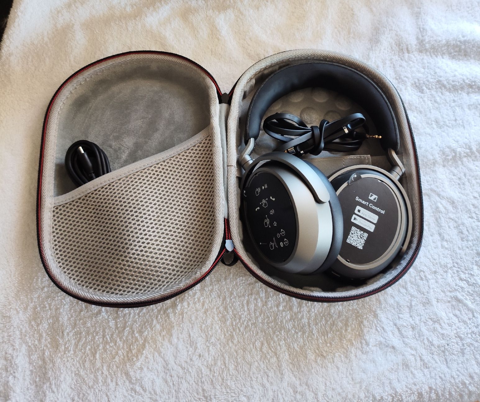 Sennheiser Cuffie: Sennheiser Momentum 4 Wireless ANC, Bluetooth Kopfhörer  – Usato da Zollikofen venduto da zar_j67f