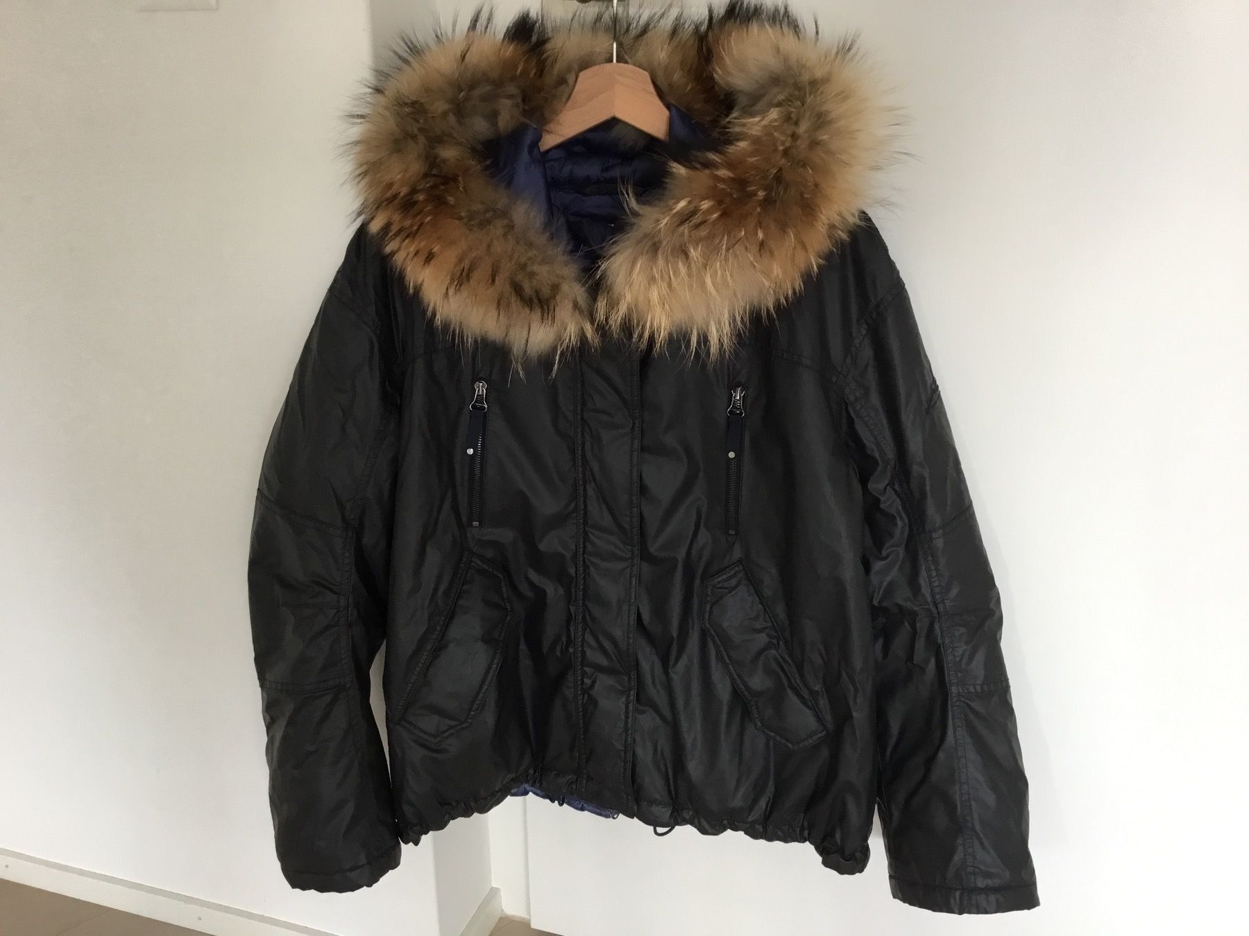 Giacche: Jet Set Damen Skijacke mit Fell – Usato da Kloten venduto da mybestbrands