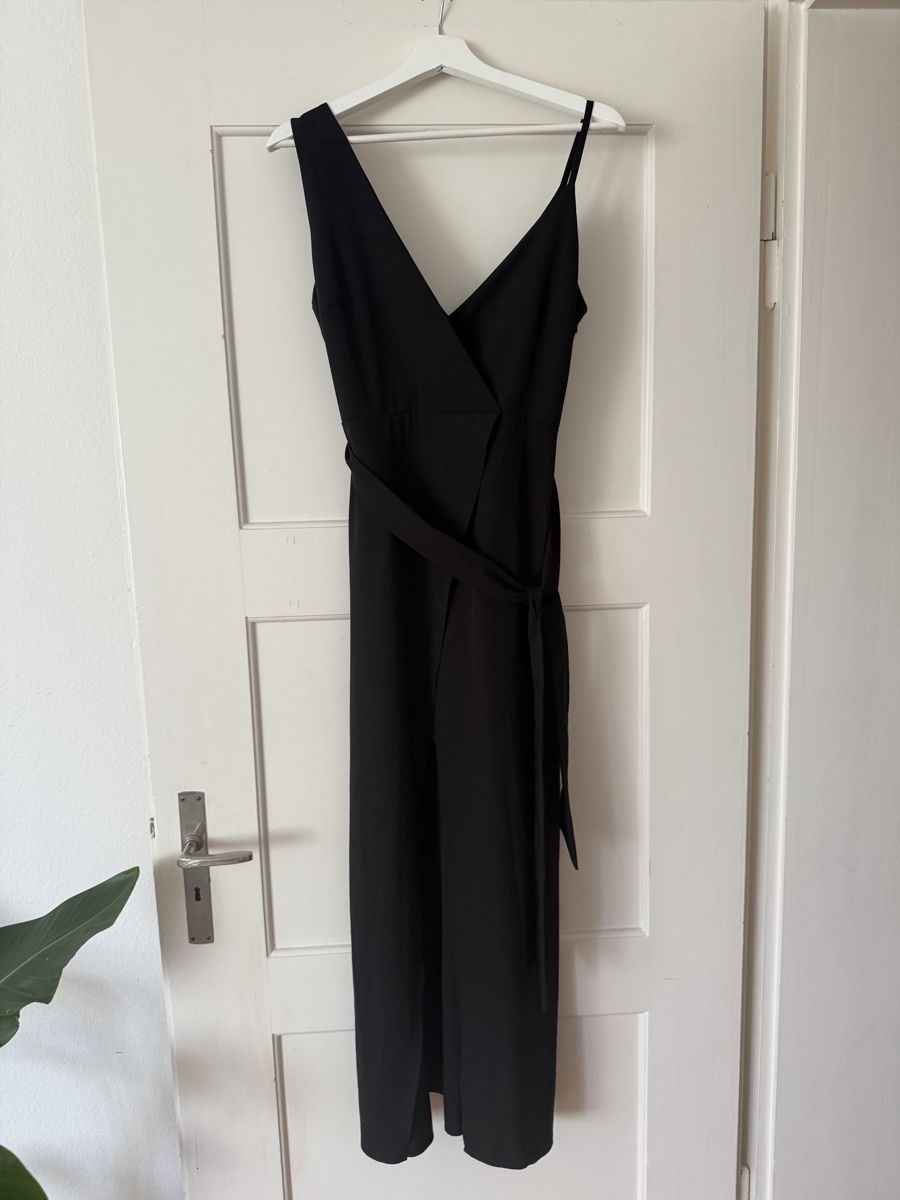 Vestiti: Elegant Black Wrap Dress - Size M – Nuovo (secondo la descrizione) da Zürich venduto da aar_9mtz 1