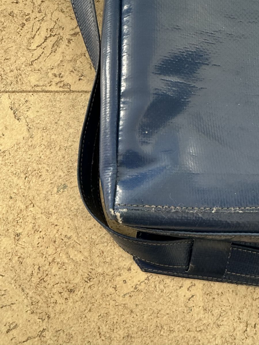 Freitag Borse: Freitag Reference R506 Hutchins Laptop Tasche – Usato da Zürich venduto da Leslie15 4