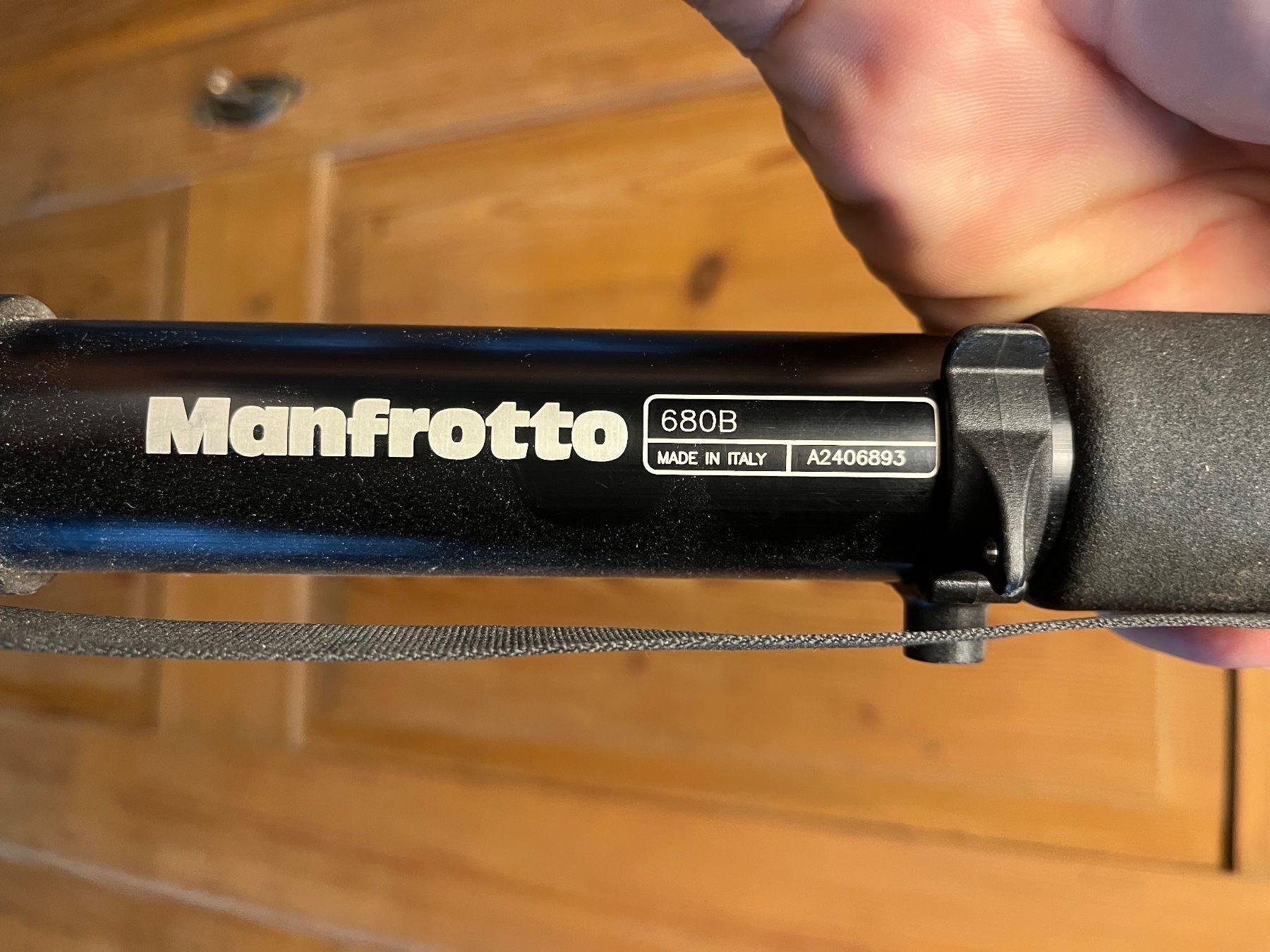 Manfrotto Treppiedi & Teste: MANFROTTO EINHANDSTATIV SELTEN GEBRAUCHT 160CM 680B – Usato da Balterswil venduto da MR_FEELGOOD 1