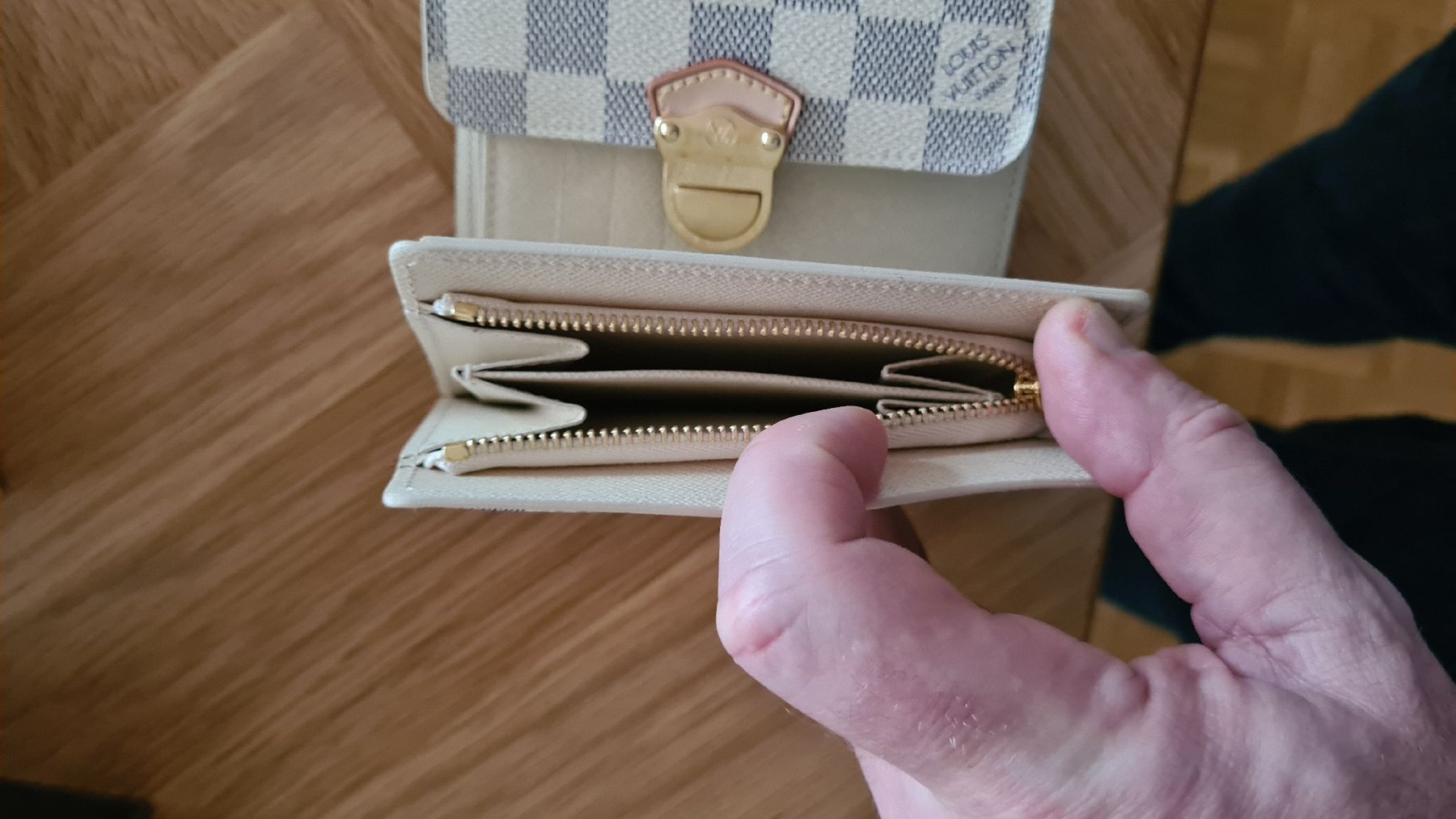 Louis Vuitton Portamonete: Porte-monnaies LOUIS VUITTON KOALA Azur – Nuovo e nell'imballaggio originale da Delémont venduto da KIKI49 8