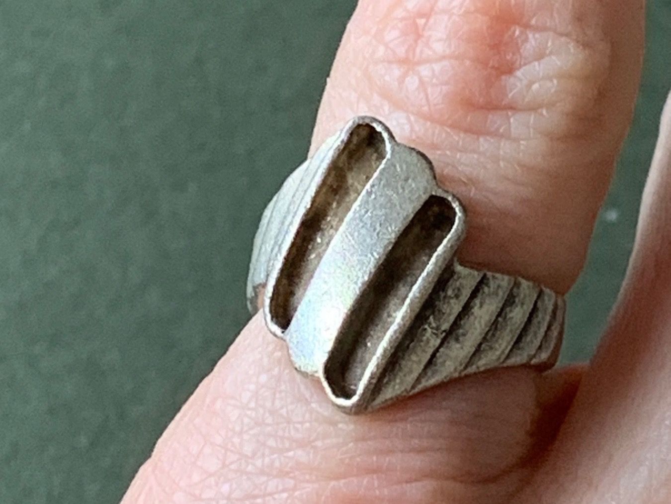 Ringe: Silberring Fächer Linien  (47/15) – Gebraucht aus Dittingen von Bellevista