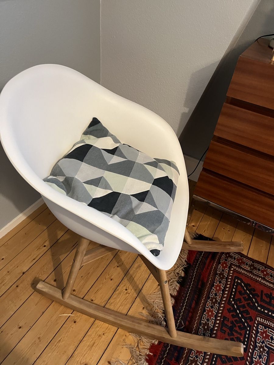 Sedie: White rocking chair – Nuovo (secondo la descrizione) da Basel venduto da ann_w9wl 2