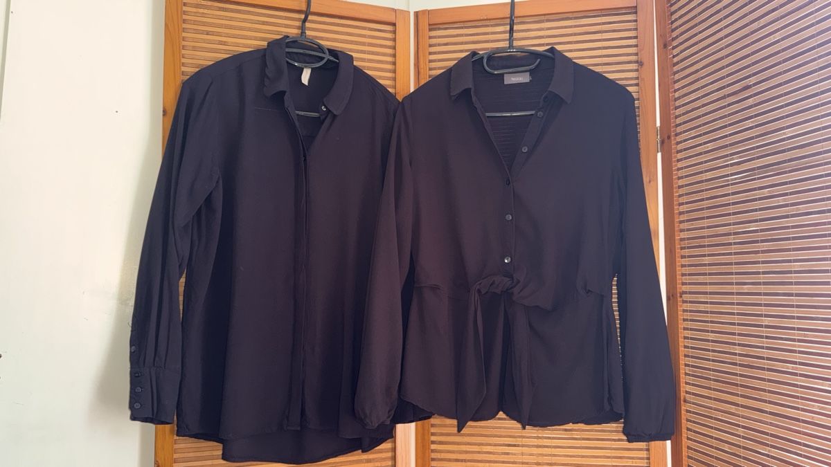 Blusen: Schwarze Blusen 40 – Gebraucht aus Gümligen von morticiaaddams