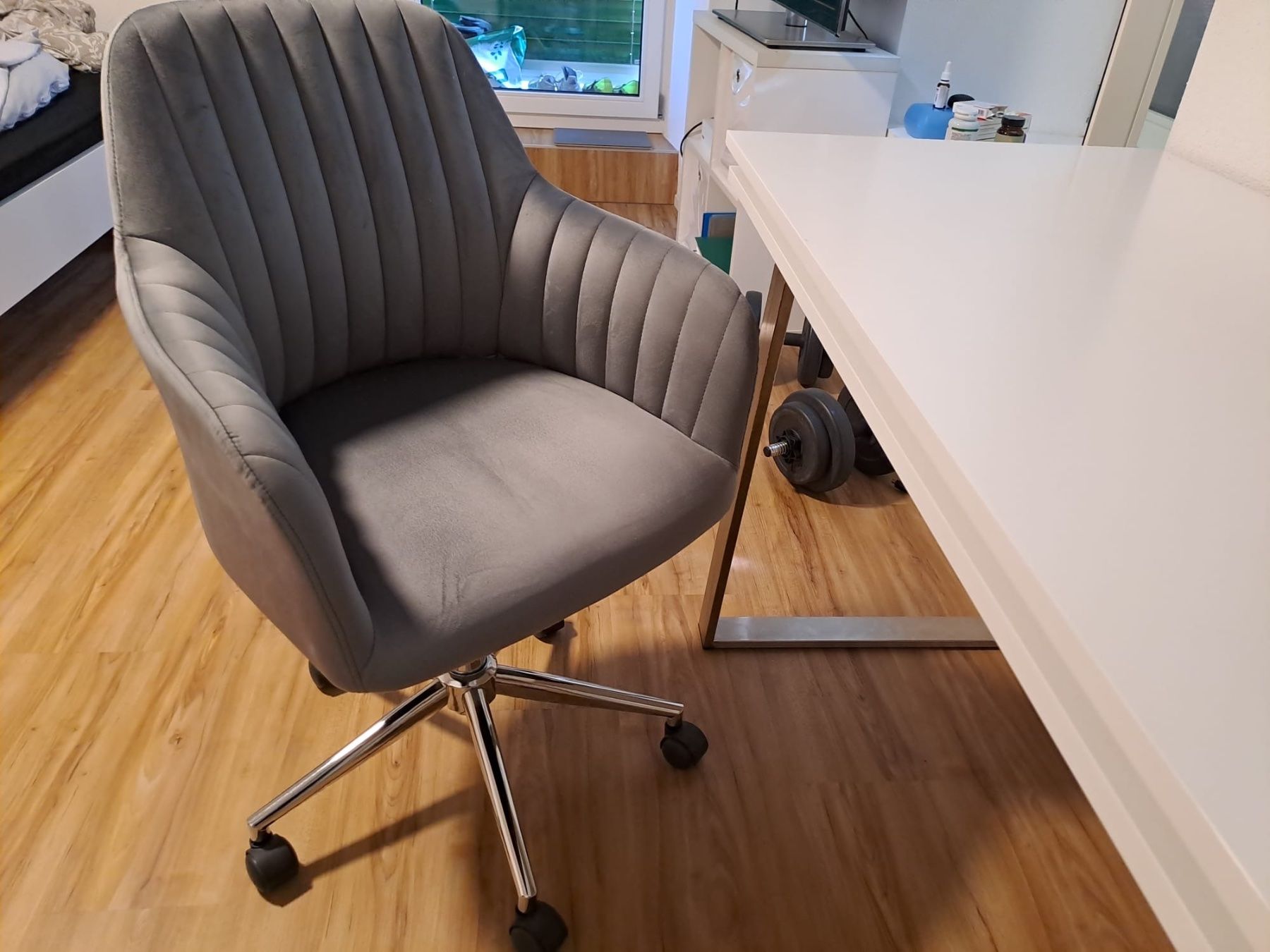 Set di tavolo e panche: Schreibtisch mit Bürostuhl – Usato da Entlebuch venduto da jan_6xfy 2