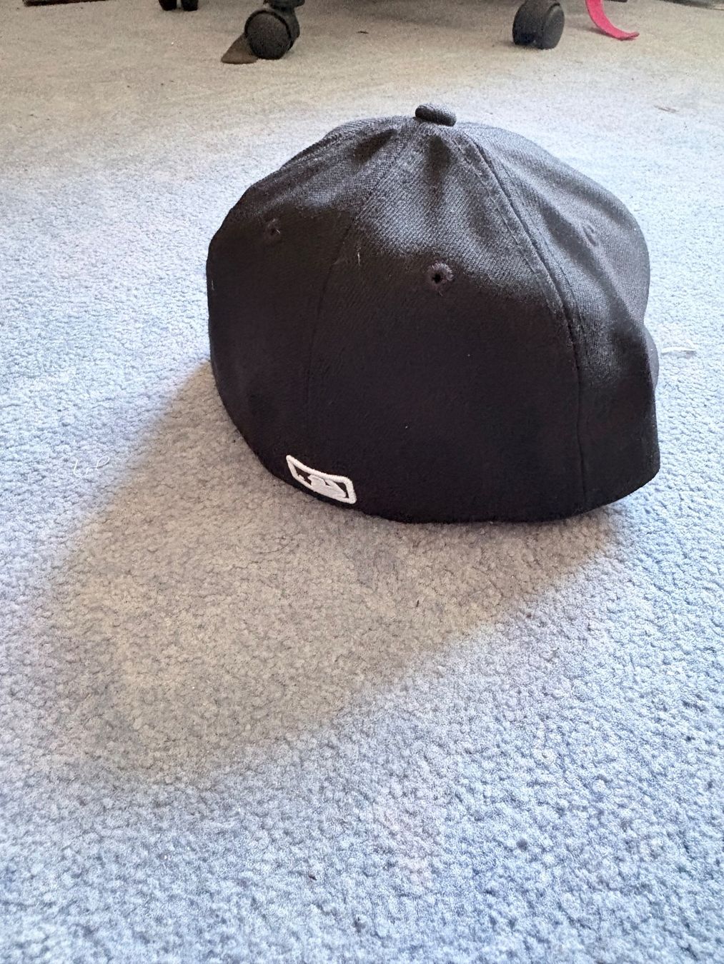 New Era Copricapi, berretti & cappellini: New Era Cap 59FIFTY Grösse 7 11/8 – Nuovo (secondo la descrizione) da Sattel venduto da lsc_k62p 1