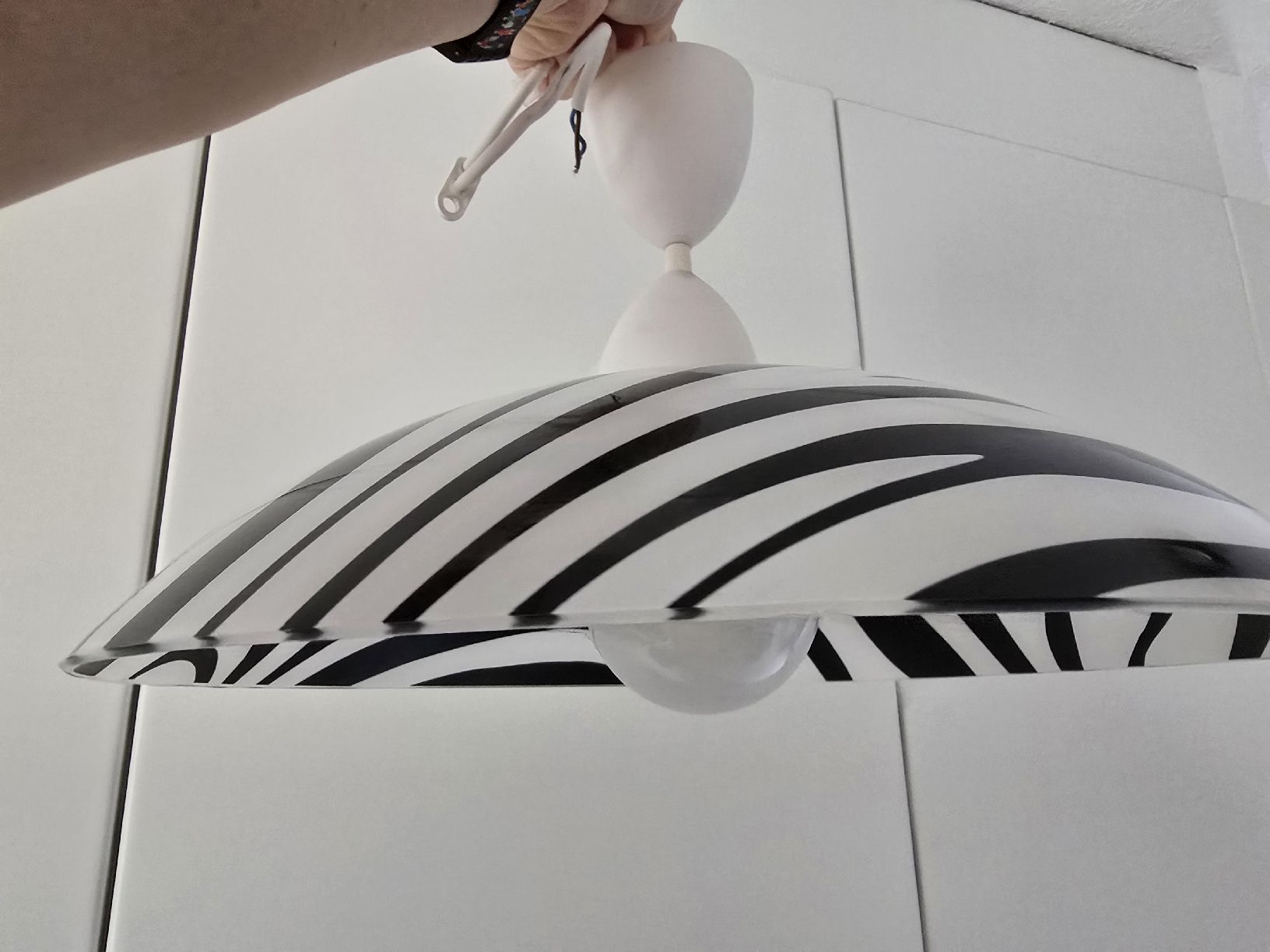 Kronleuchter & Deckenlampen: Deckenlampe – Gebraucht aus Horn von Aprikose007
