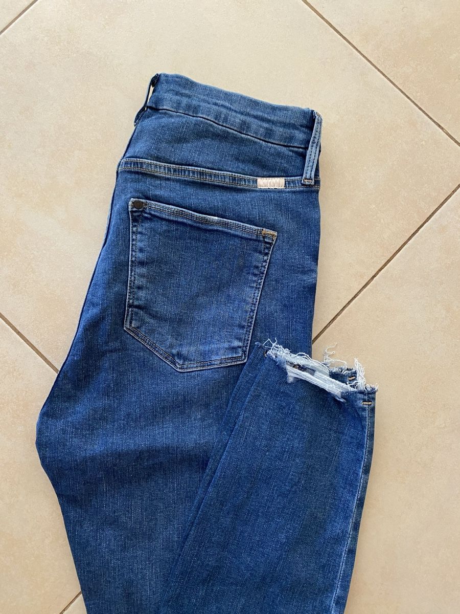 Jeans: Jean H&M – Nuovo (secondo la descrizione) da Arzier-Le Muids venduto da ma_gd4