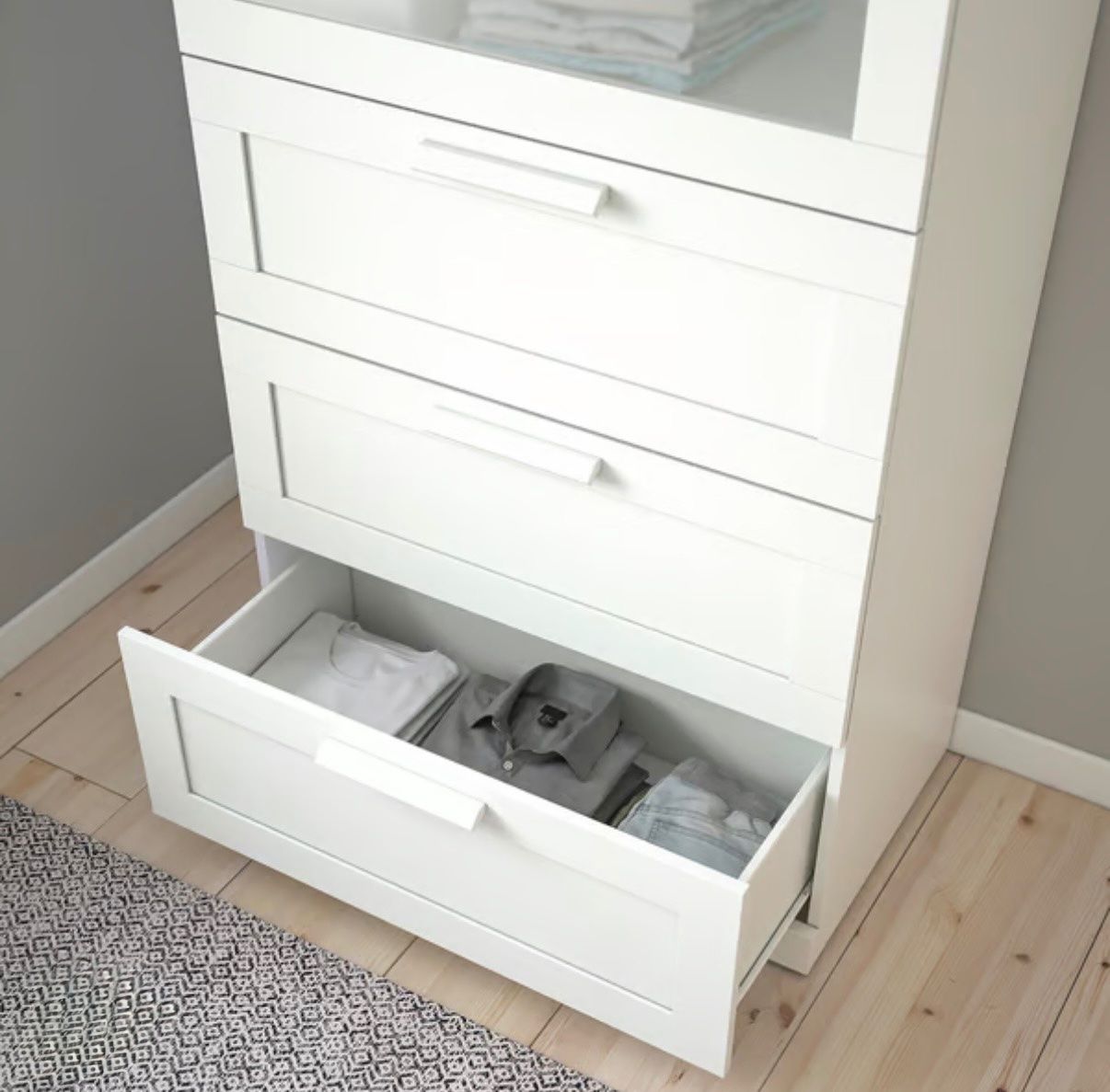 Ikea Kommoden: Kommode mit vier Schubladen – Gebraucht aus Oberwil BL von sucrine 2