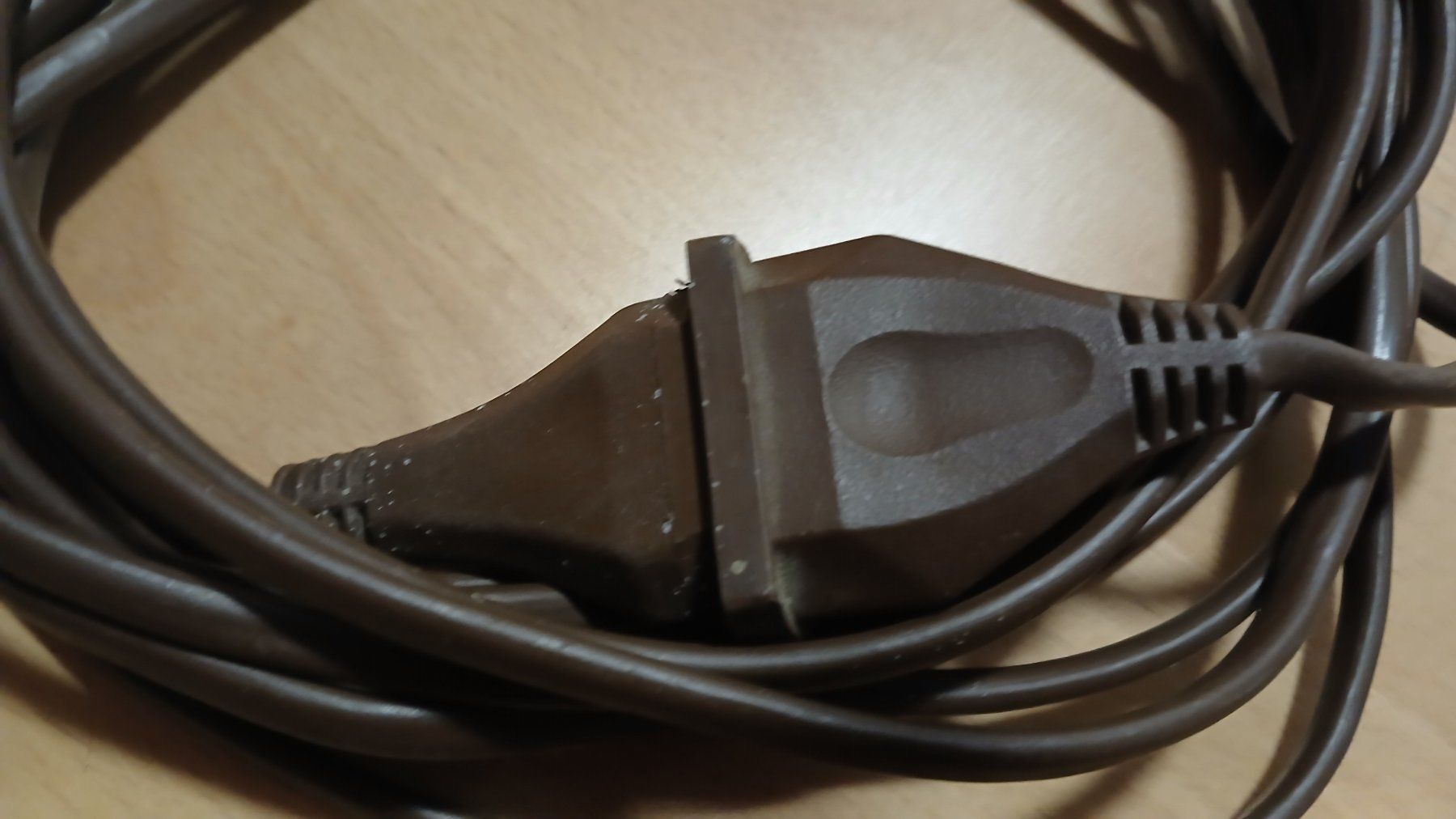 Kabel: Verlängerungskabel 2Fach 5m braun – Gebraucht aus hinwil von tho_j6kz 5