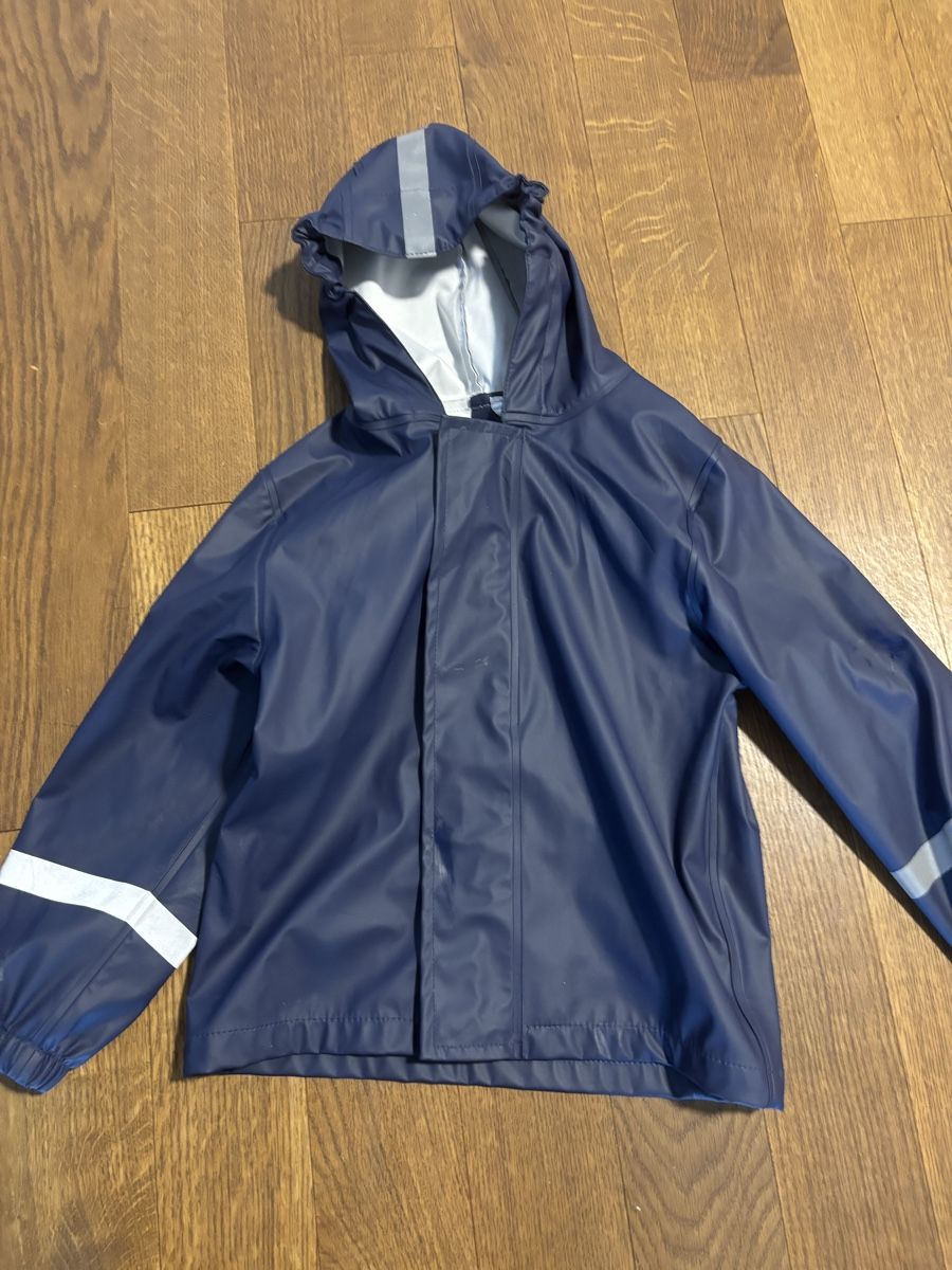 Jacken & Mäntel: Regenjacke 110 – Gebraucht aus Buchrain von Ham2383