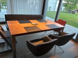 Esstisch aus Massivholz mit Stahlgestell, Top!