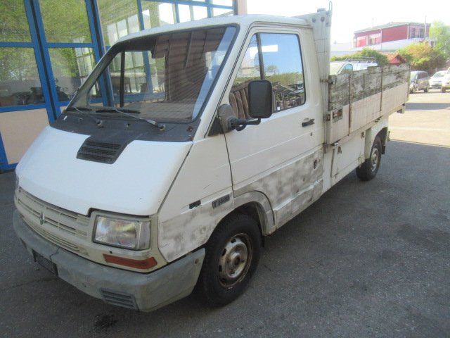 Renault Veicoli commerciali: Renault Trafic 2.2 Benzin 95PS Picup Oldtimer – Usato da Grolley venduto da Qayer 1