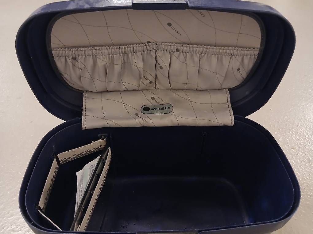 Topcase: Vanity rigide avec code Delsey  – Gebraucht aus Préverenges von mel_k6bd 2