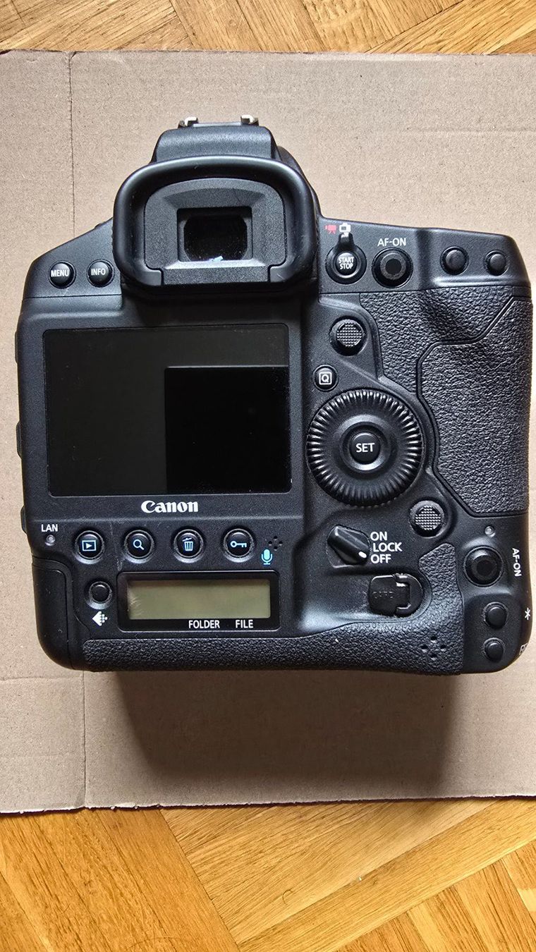 Canon Fotocamera: Canon EOS 1DX Mark III boitîer nu – Usato da St-Sulpice VD venduto da nef_tr95 2
