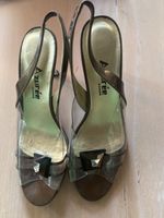 1 paire chaussures Marque Azuré taille 8 selon photos