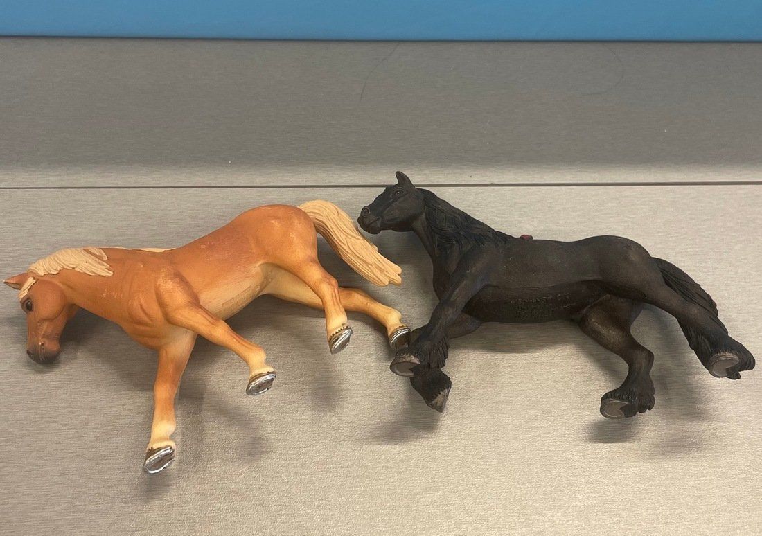 Schleich Giocattoli: Schleich 2 Pferde – Usato da Sirnach venduto da sagrotin 4