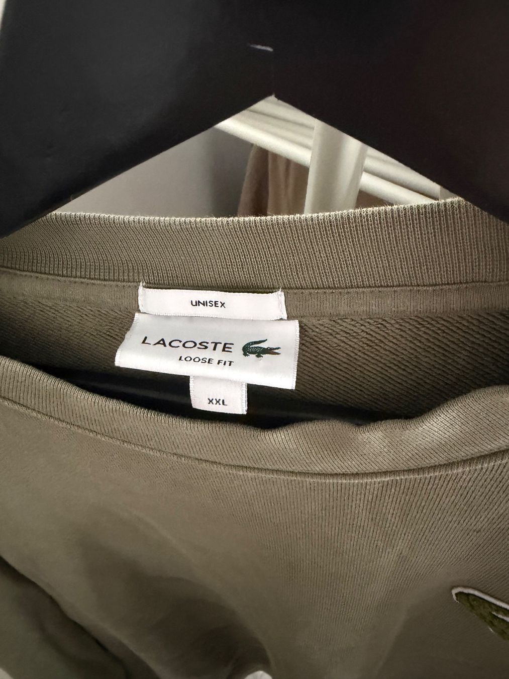 Lacoste Pulls & Sweat-shirts: Lacoste – D'occasion à Bonstetten par Johanne_Lamalle 1