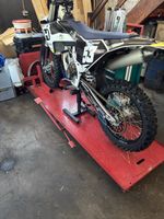 Motorradheber Scherenhebebühne rot wie neu