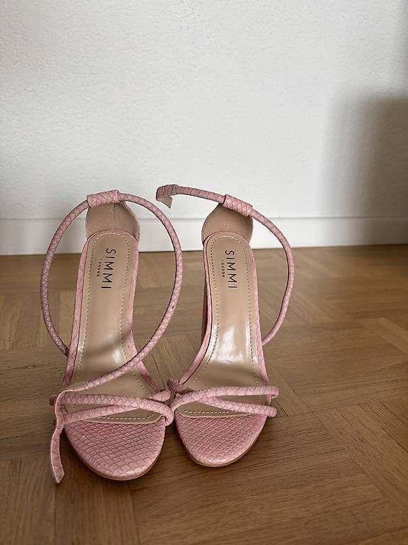 Chaussures femmes: High heels Rosa – D'occasion à Suhr par jan_c86q