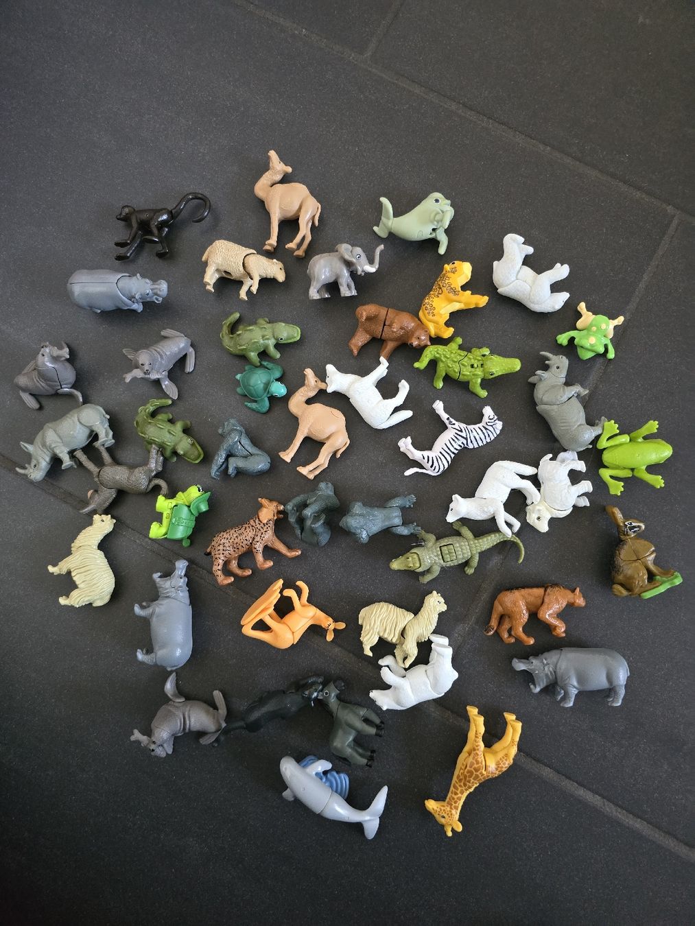 Giocattoli: Mini Tierfiguren Sammlung – Usato da Unterentfelden venduto da Panda-87