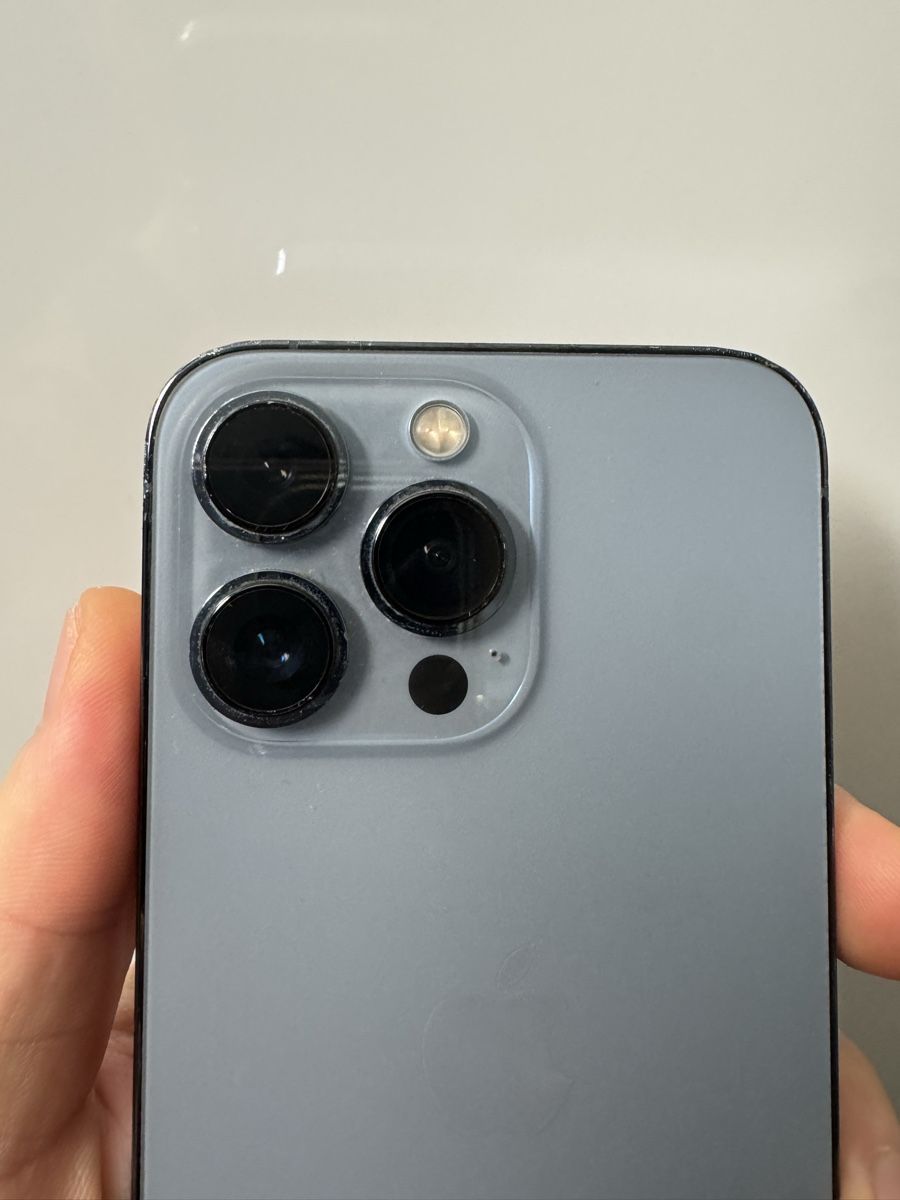 Apple Telefoni cellulari / Smartphones: Iphone 13 pro – Difettoso da Turgi venduto da lenfantterrible 1