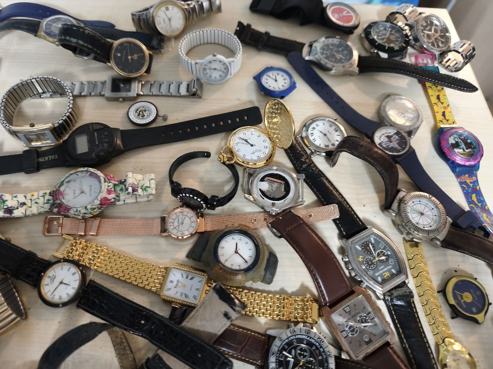 Orologi: Armbanduhr lot – Usato da Kreuzlingen venduto da dad_9x7b