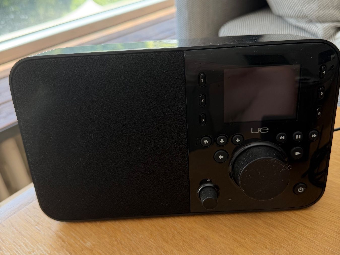 Logitech Radios: Logitech Smart Radio schwarz – D'occasion à Nussbaumen AG par HelenaDavid1910