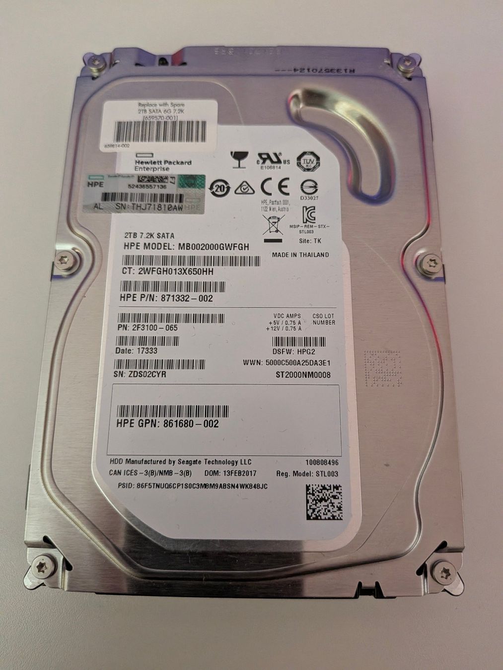Hewlett Packard Dischi rigidi: HPE 2TB 3.5" SATA-III Festplatte – Usato da Amriswil venduto da hardware_uschi